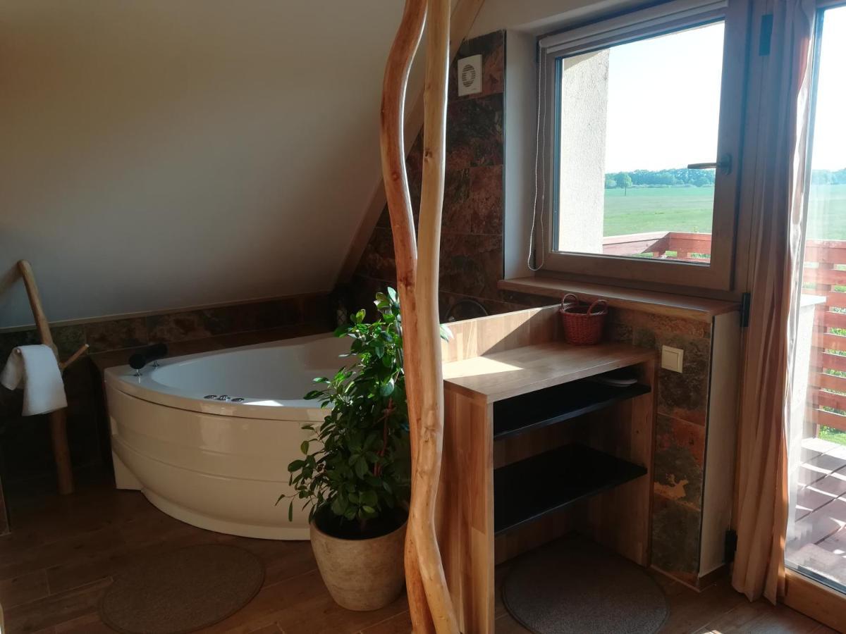 Apartman Life In Nature Jaronice Exterior foto