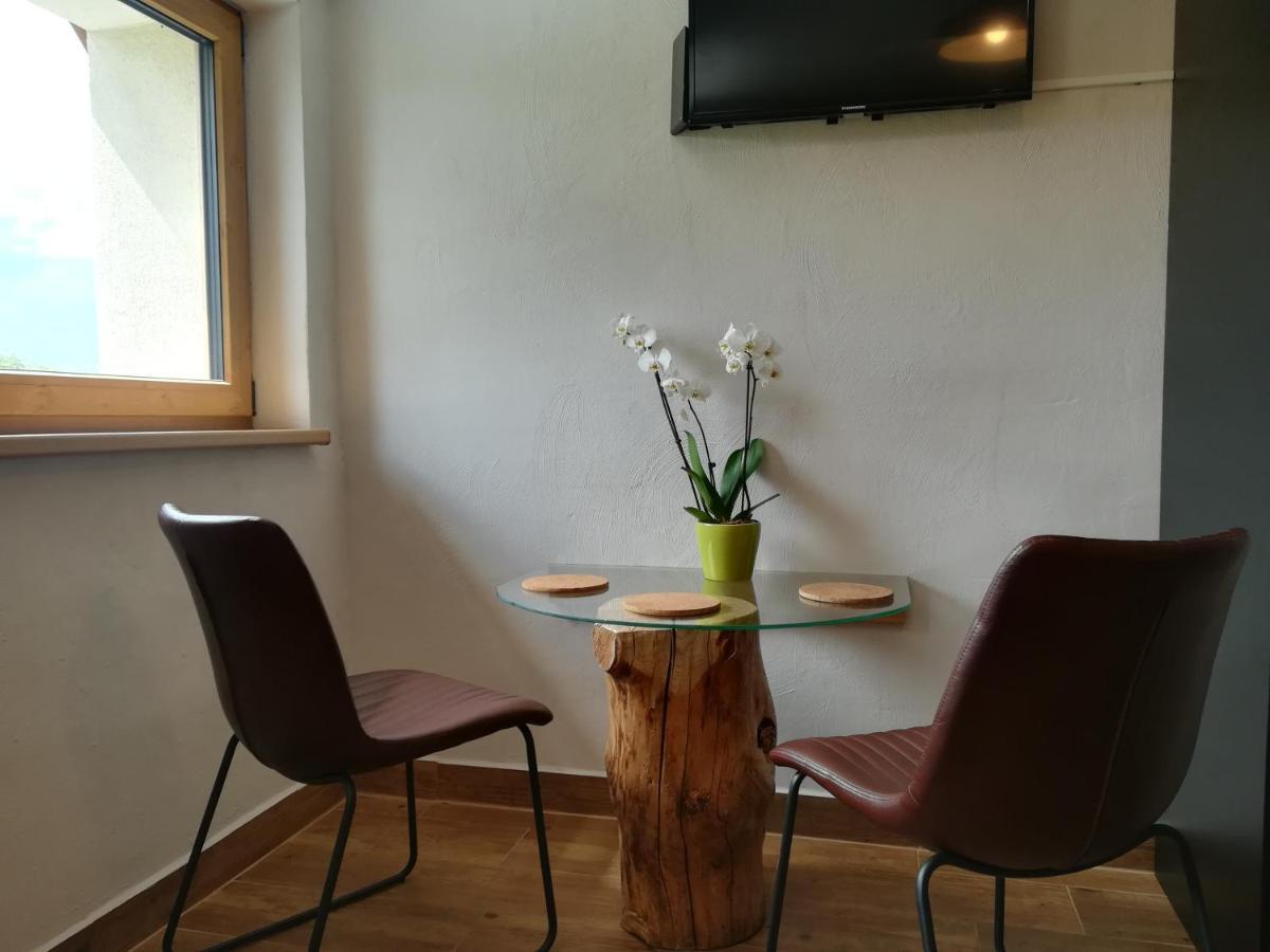 Apartman Life In Nature Jaronice Exterior foto